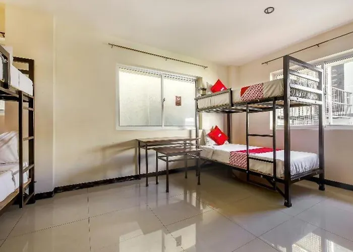Oyo 842 City Smiles Apartelle